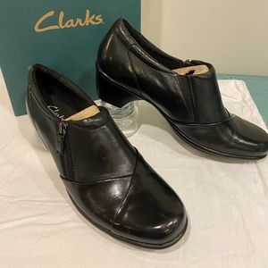 Clarks ankle boot 9 black